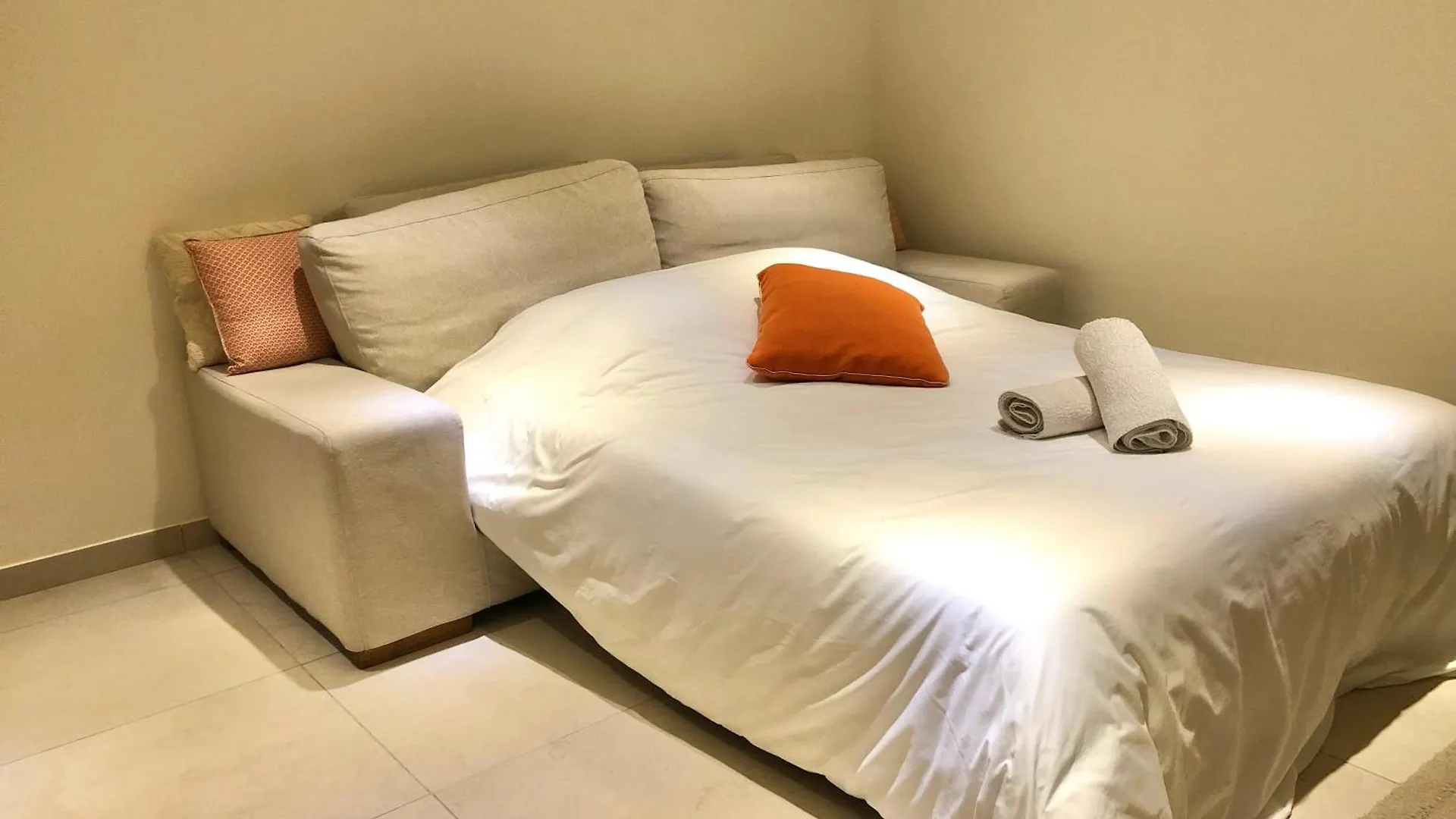 The Hope, Suite Privee Au Sein D'Une Maison Avec Piscine Aix-en-Provence